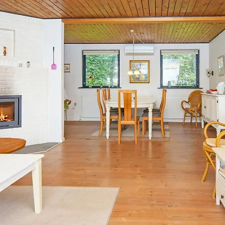 8 Person In Struer Holiday home Humlum