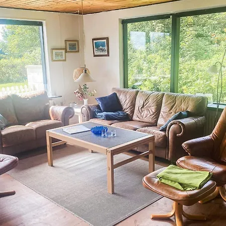 8 Person In Struer-by Traum * Humlum