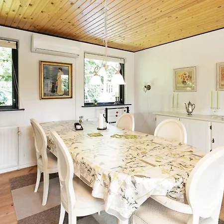 8 Person In Struer-by Traum Humlum