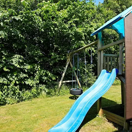 8 Person In Struer-by Traum * Humlum