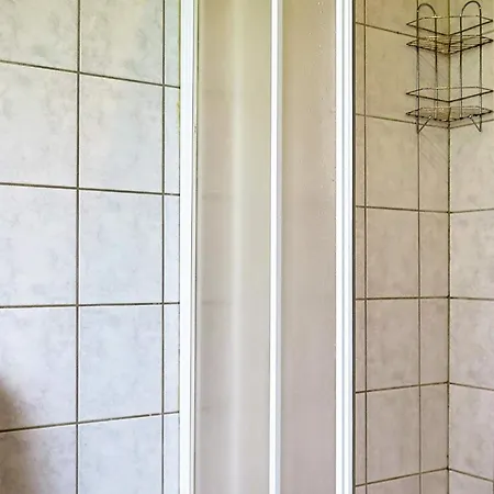 8 Person In Struer-by Traum