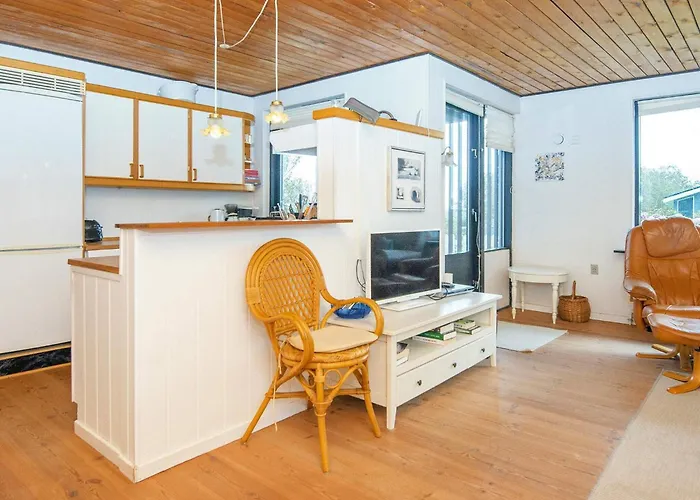 8 Person In Struer-by Traum *
